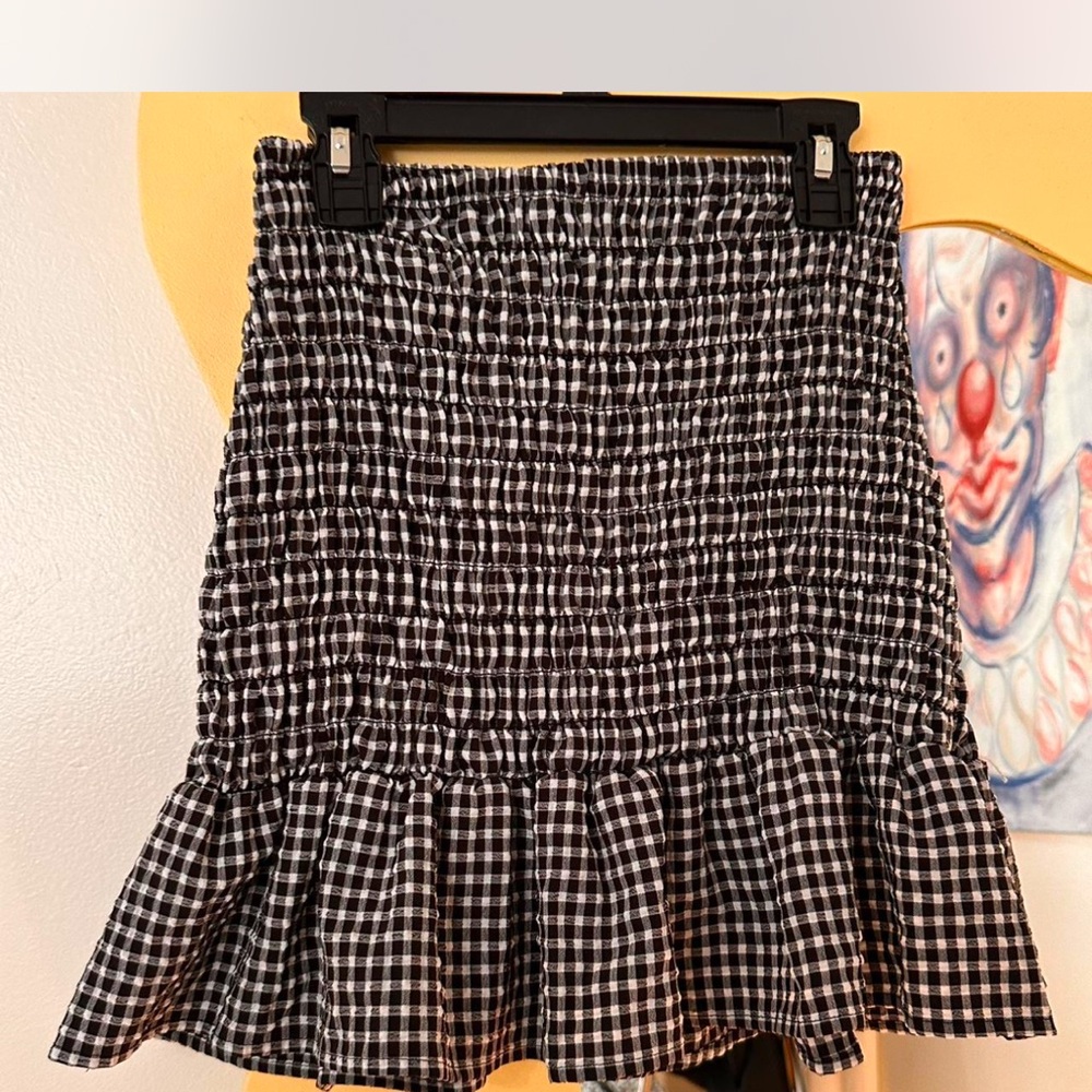 Scrunched Gingham Ruffle Mini Skirt